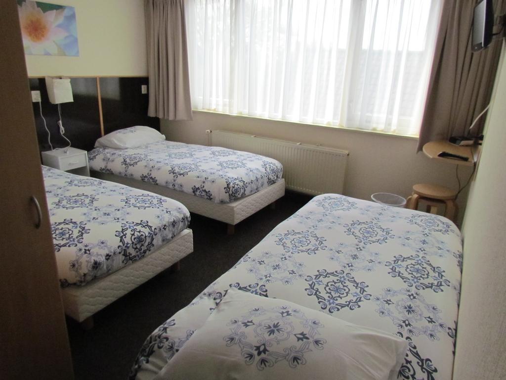 Hotel Cafe Woud Ден-Хелдер Номер фото